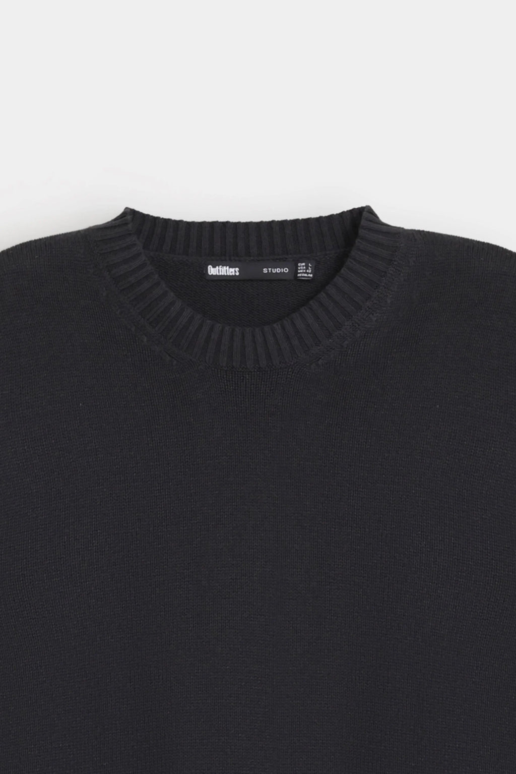 basic crew neck sweatre